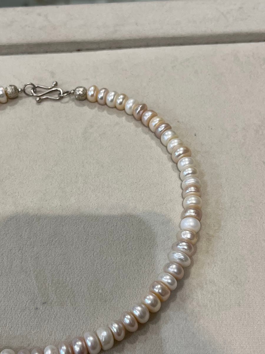 Collier de perles de culture avec fermoir en argent