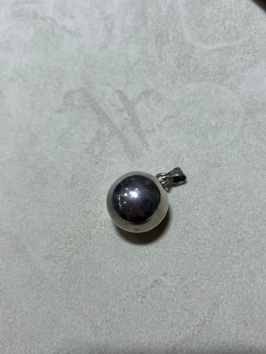 Pendentif sphérique en argent