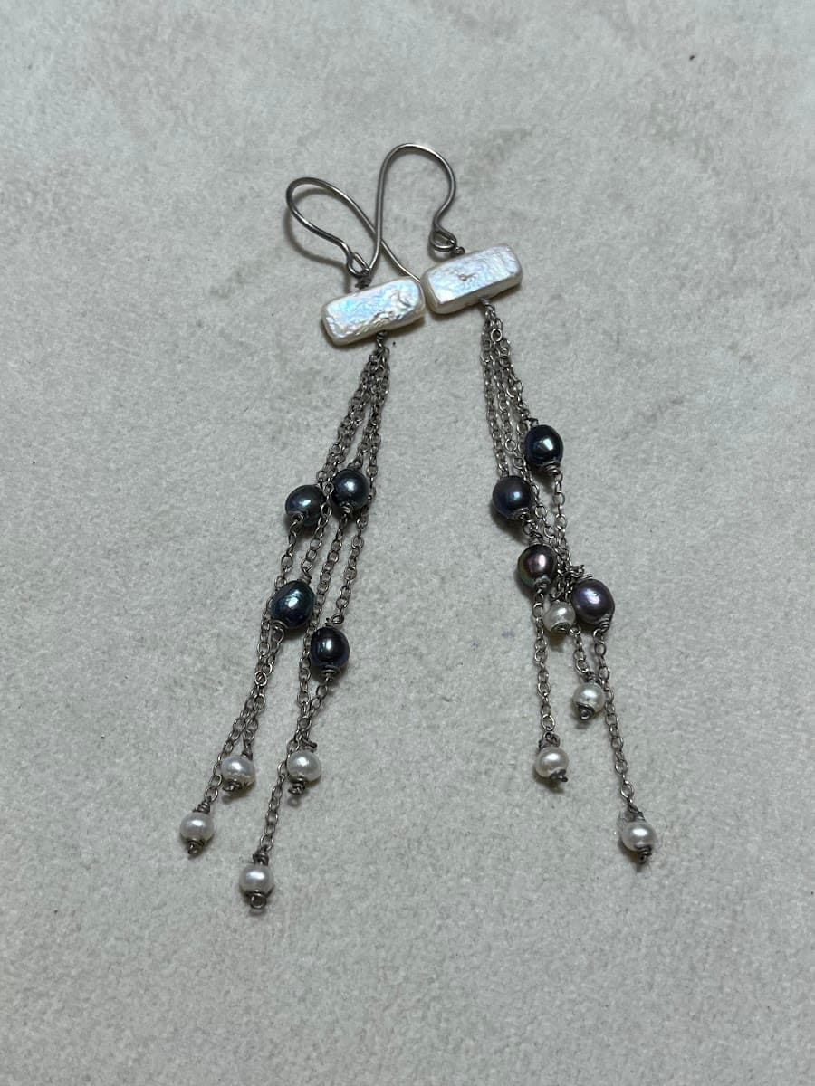 Boucles d'oreilles grappes et cascades de perles