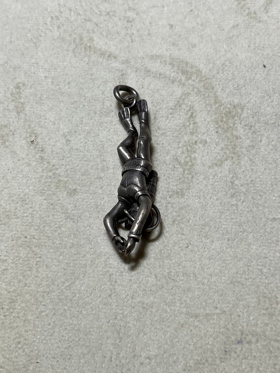 Pendentif plongeur en argent