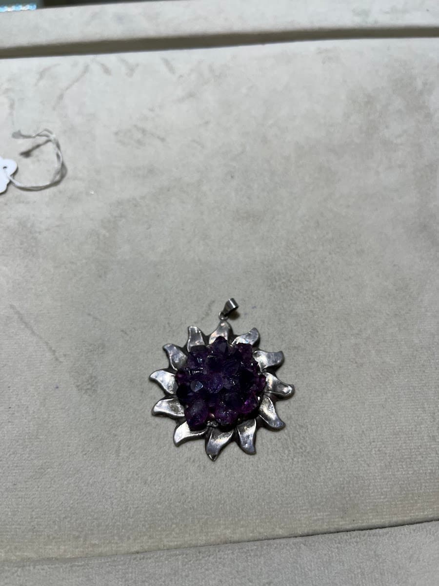 Pendentif fleur en argent et améthyste